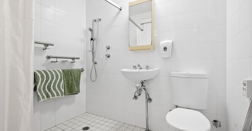 spacious ensuite bathroom for single room in baptistcare aminya centre residential aged care home