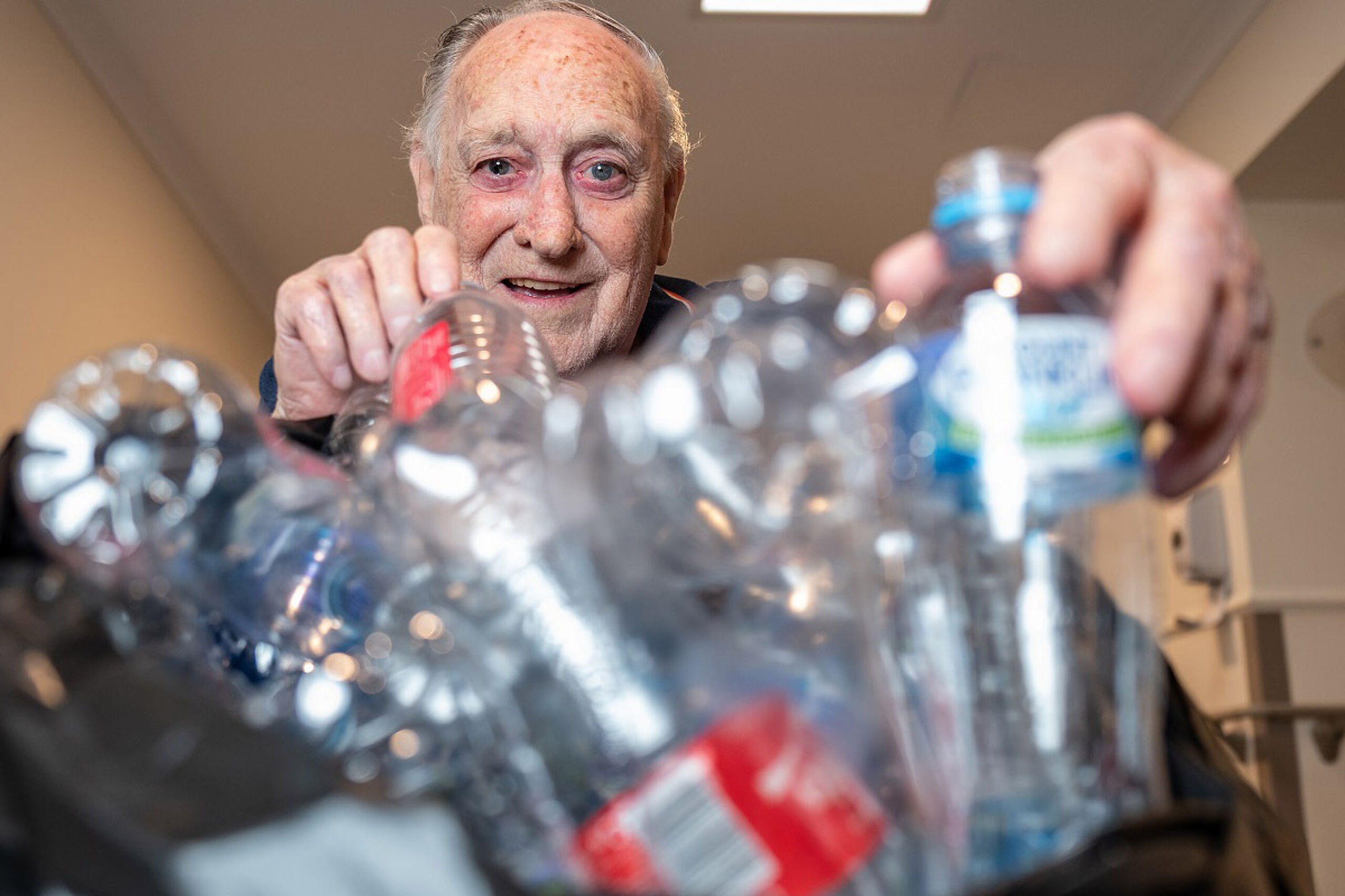 Gwelup octogenarian collects containers for a cause web