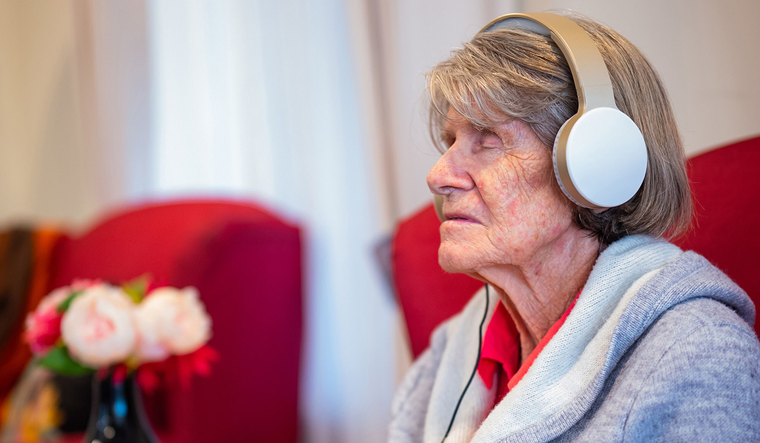Music therapy unlocks memories for Graceford Residential Care residents