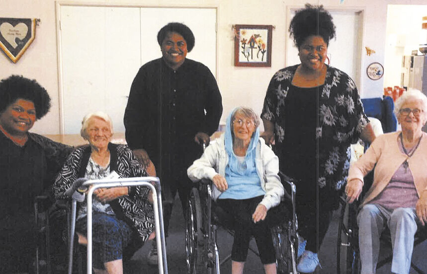 Talented volunteers delight Gracehaven residents with musical gifts