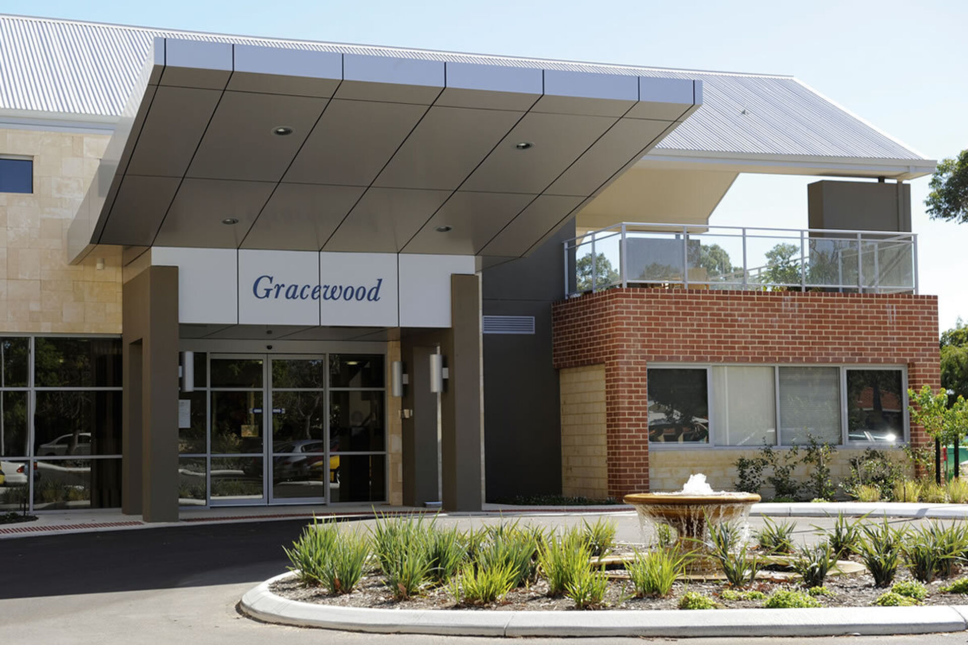 streetscape of baptistcare gracewood aged care home in salter point wa for nursing home residents and dementia care