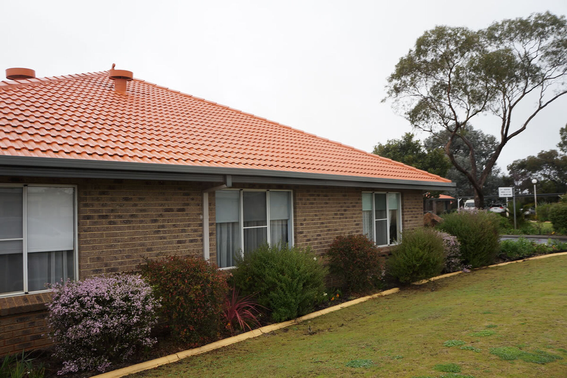 streetscape of baptistcare moonya aged care home in manjimup wa for nursing home residents and dementia care