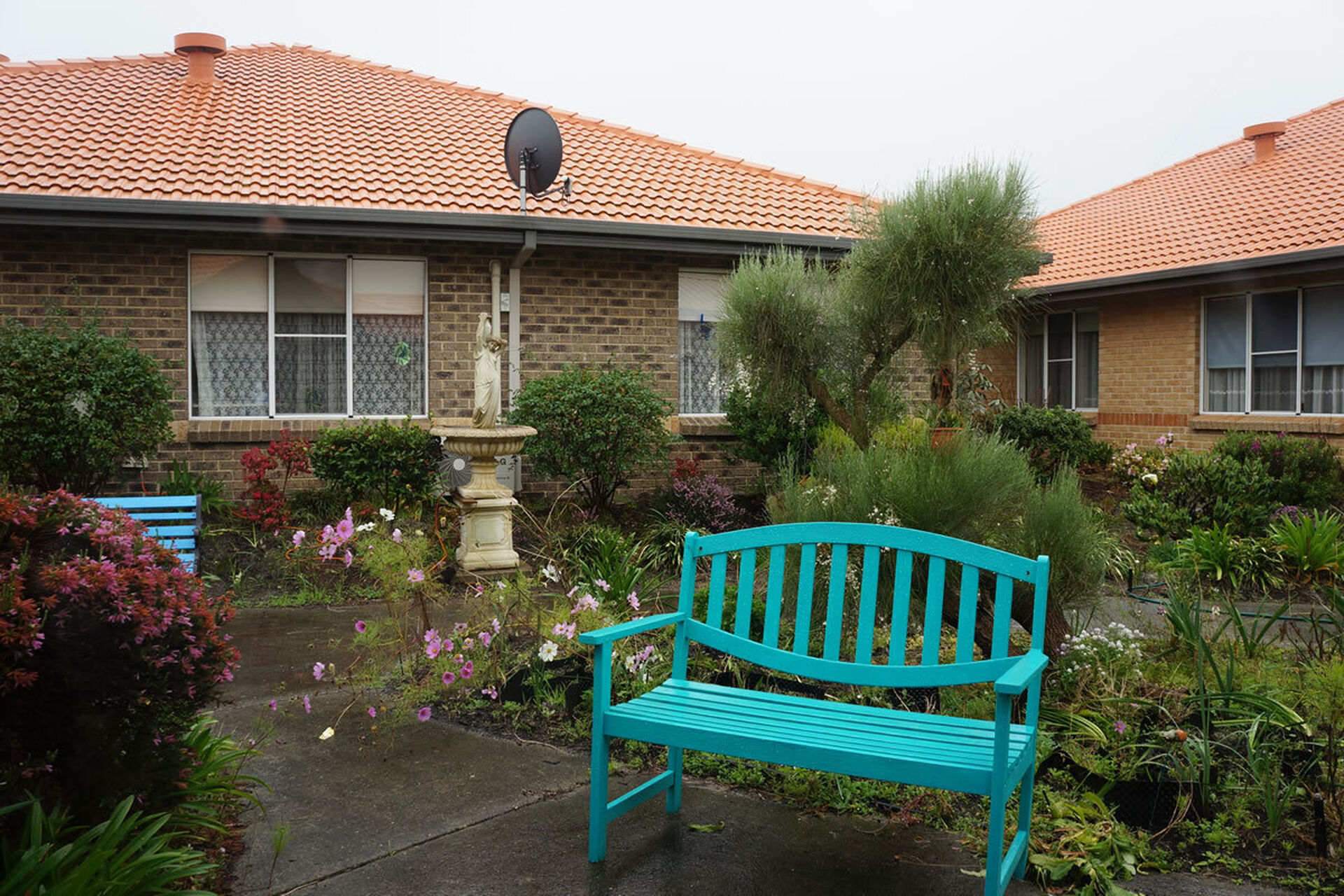 courtyard at baptistcare moonya aged care home in manjimup wa for nursing home residents to explore