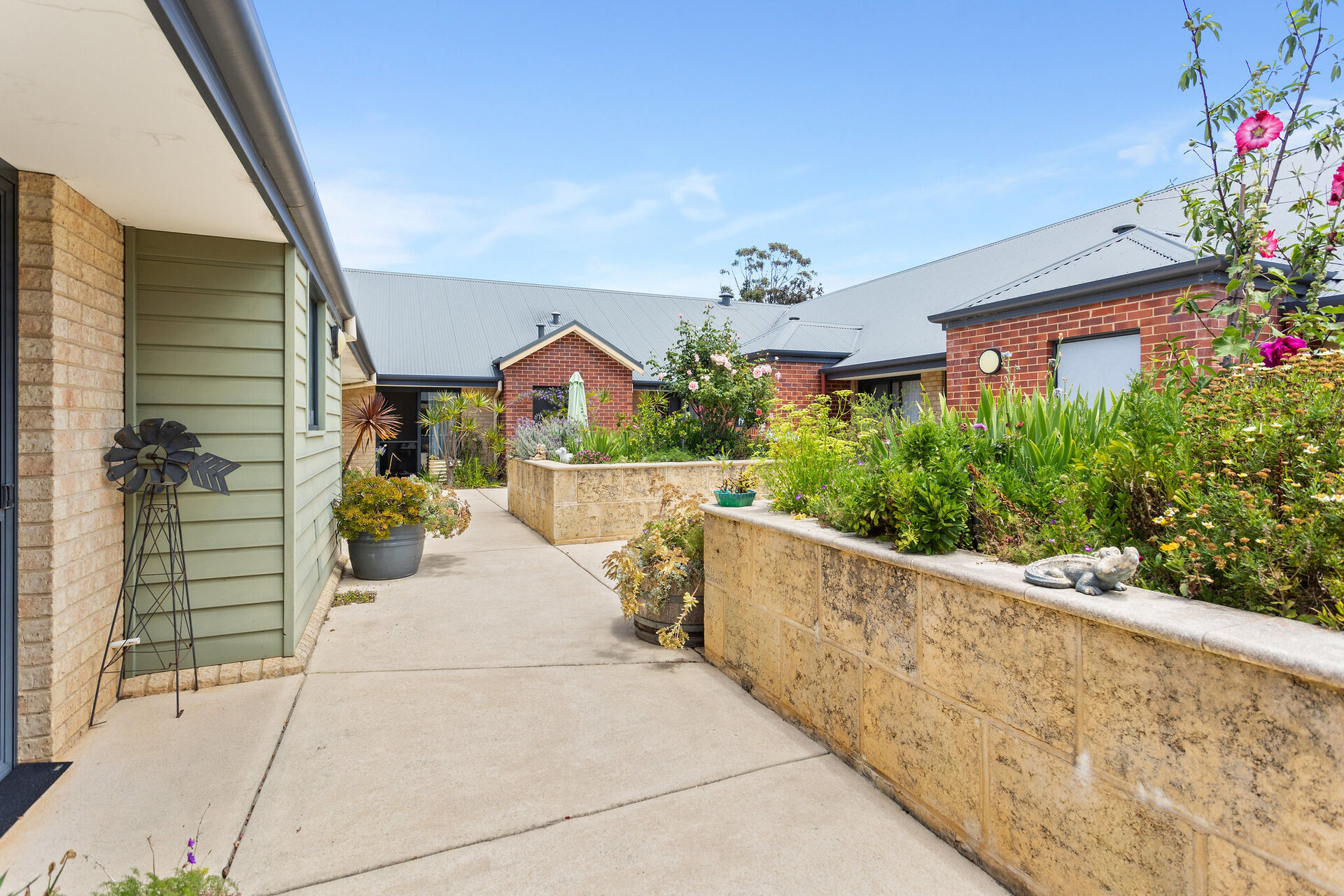 outdoor courtyard for nursing home residents to be served fresh meals at baptistcare mirrambeena aged care home in margaret river wa