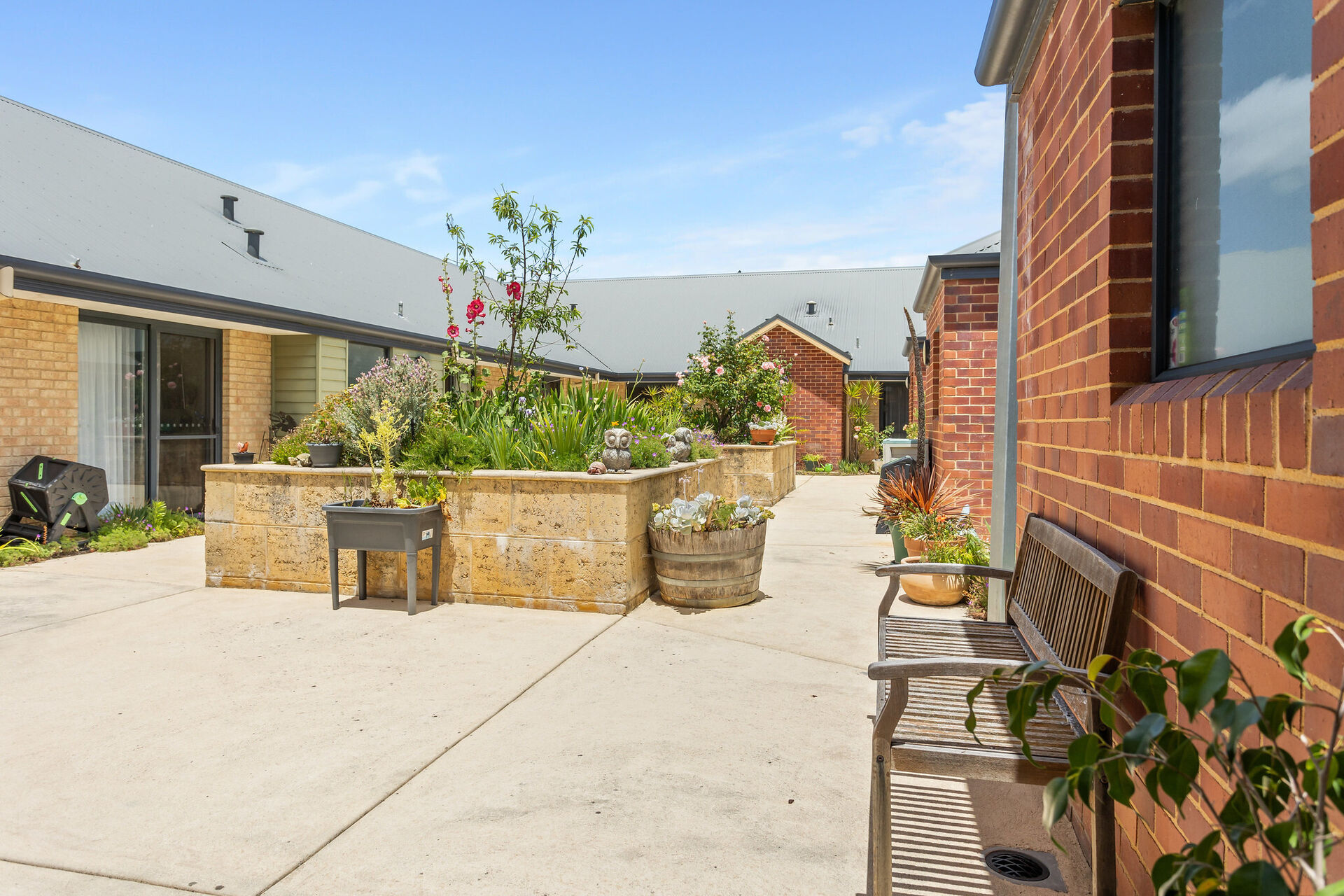 outdoor courtyard for nursing home residents to be served fresh meals at baptistcare mirrambeena aged care home in margaret river wa