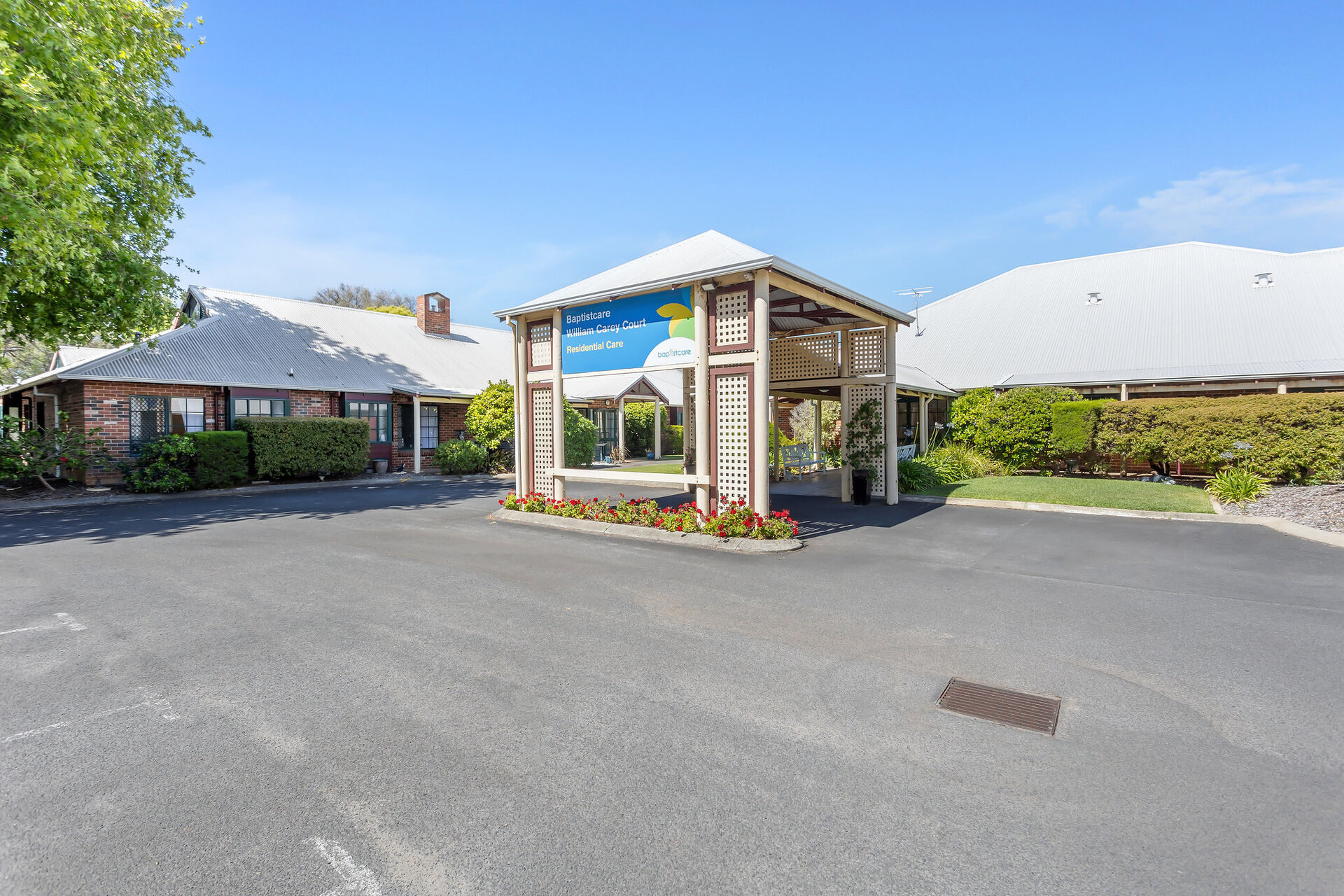 streetscape of baptistcare william carey court aged care home in busselton wa for nursing home residents and dementia care