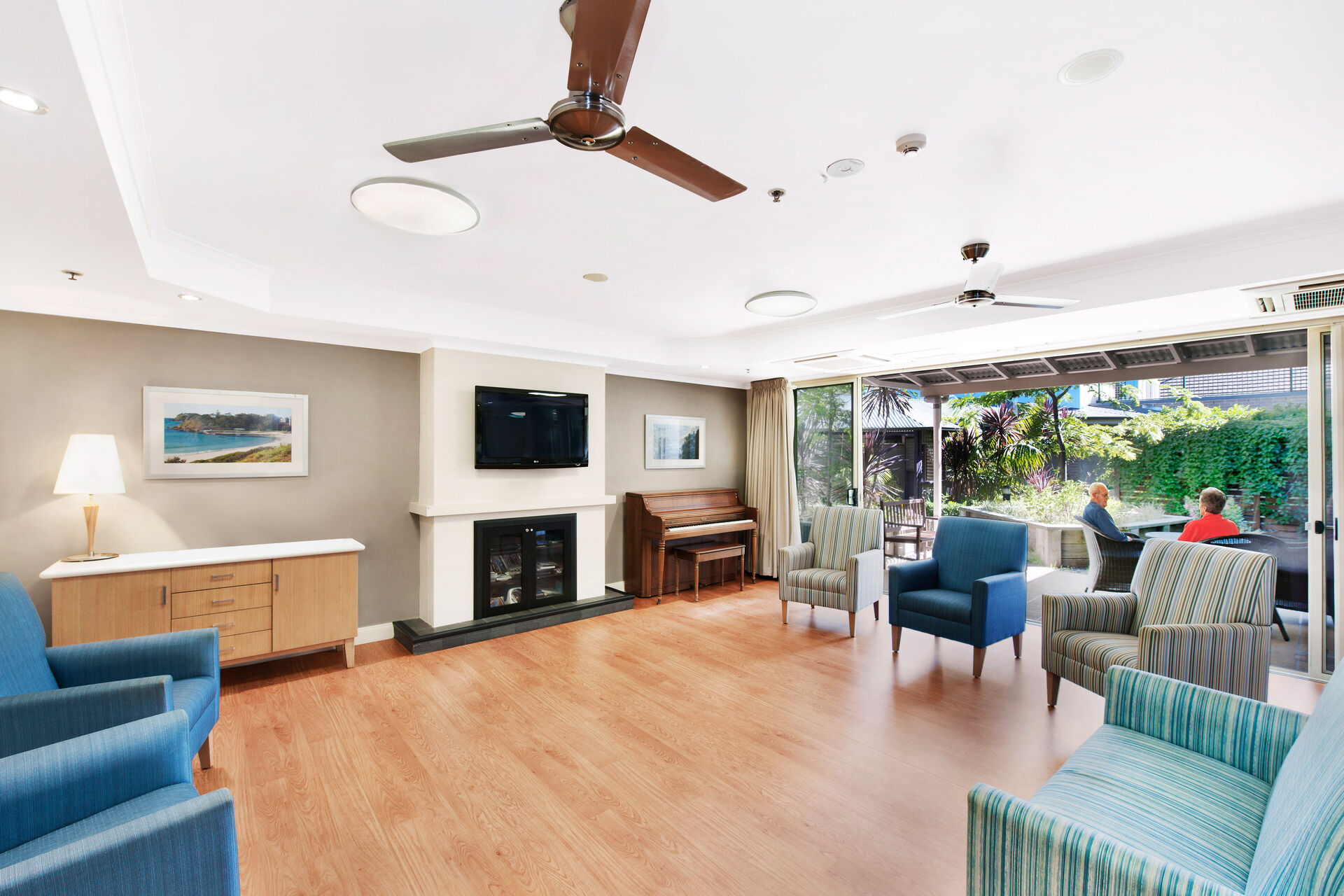indoor spacious sitting area for aged care residents of BaptistCare Kularoo centre aged care home in forster nsw