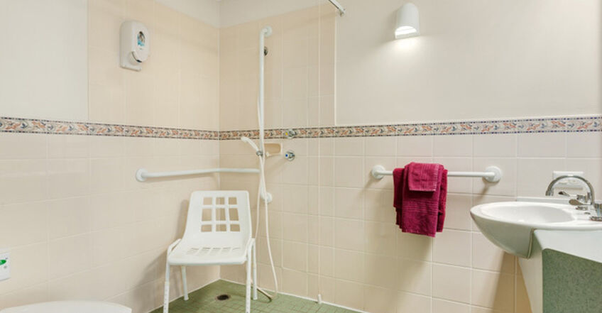 ensuite for elderly aged care resident including dementia care at baptistcare warabrook centre residential aged care home in warabrook nsw