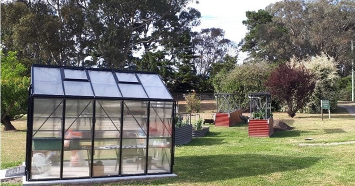 New greenhouse at Clinton Place a great space for green… BaptistCare